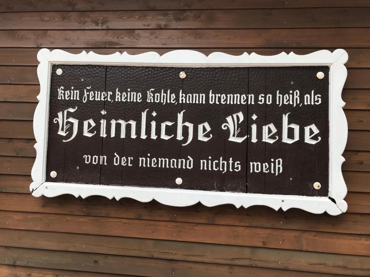 Pension Heimliche Liebe Essen Exterior foto